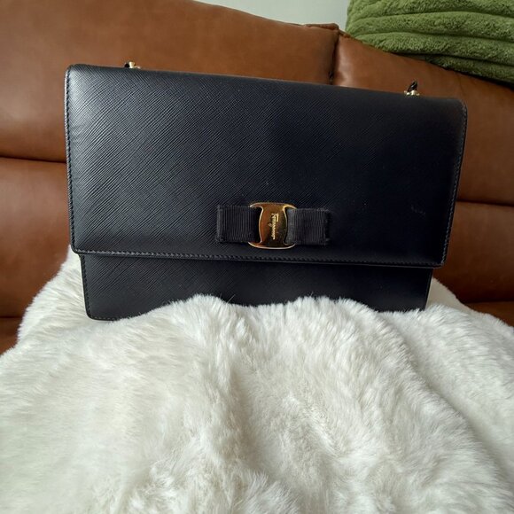 Salvatore Ferragamo Staffiano Leather Shoulder Bag - Picture 3 of 6